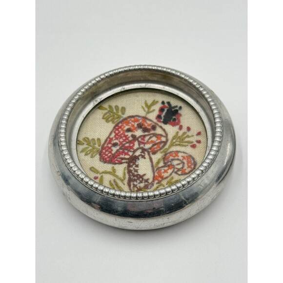 Vintage Embroidered Coasters Mushrooms Decorative Silver Tone Metal Set Of 2 HK - Picture 2 of 11
